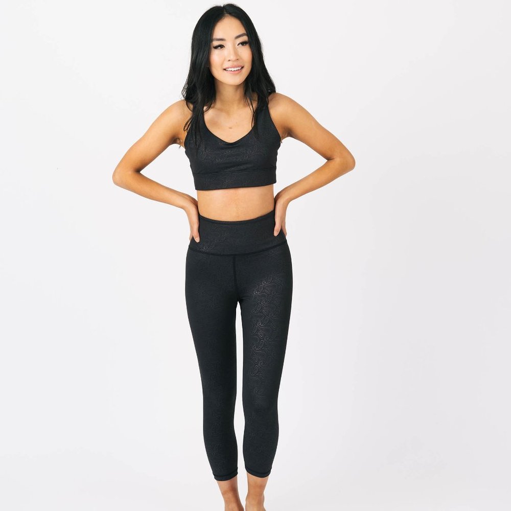 Zyia Active Black Paisley Light n Tight Hi-Rise Capri 20"